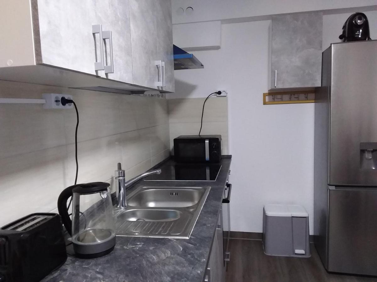 Nguyen Le 3 Schlafzimmer, 7 Bette,Dusche, 2 Wc , Kueche Ab 2 Uebernachtungen Нойкирх Экстерьер фото