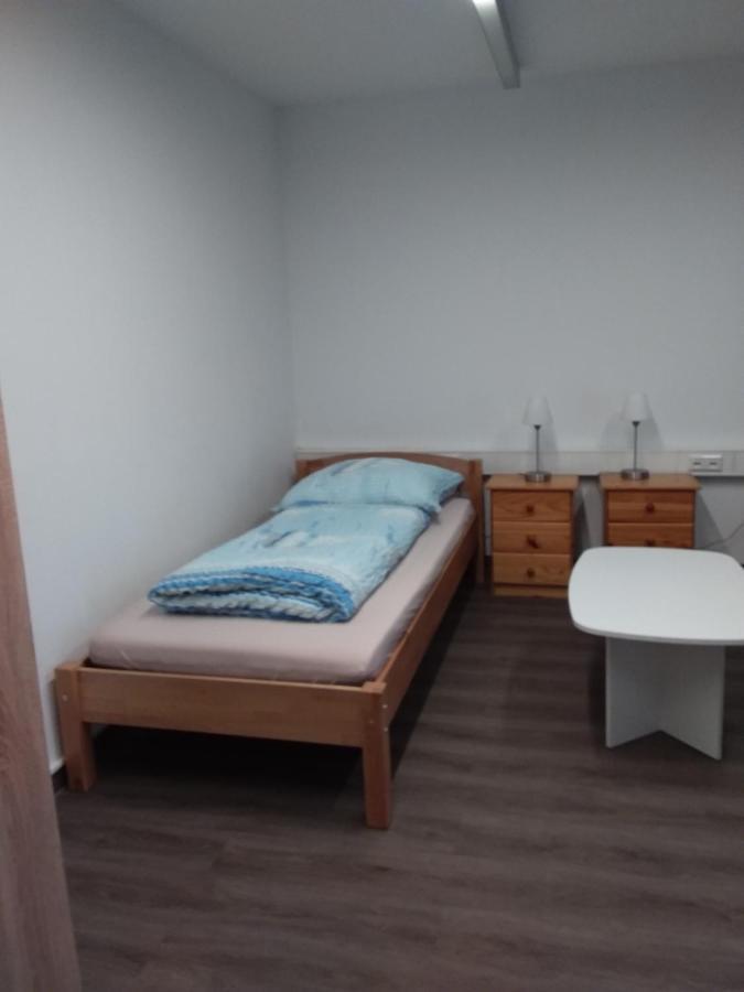 Nguyen Le 3 Schlafzimmer, 7 Bette,Dusche, 2 Wc , Kueche Ab 2 Uebernachtungen Нойкирх Экстерьер фото