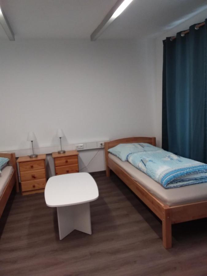 Nguyen Le 3 Schlafzimmer, 7 Bette,Dusche, 2 Wc , Kueche Ab 2 Uebernachtungen Нойкирх Экстерьер фото