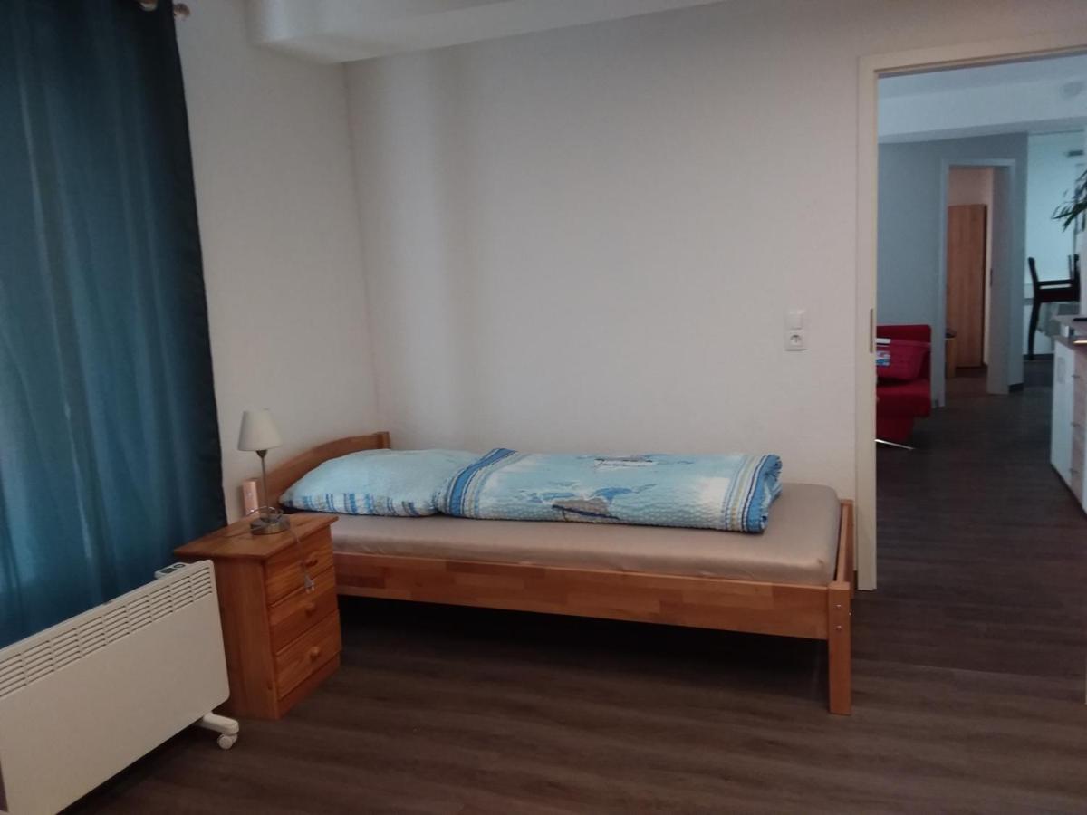 Nguyen Le 3 Schlafzimmer, 7 Bette,Dusche, 2 Wc , Kueche Ab 2 Uebernachtungen Нойкирх Экстерьер фото